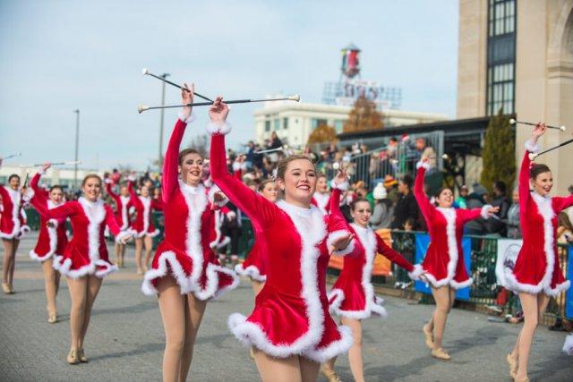 Dominion Christmas Parade 2016